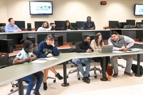 UTC students in a computer lab
